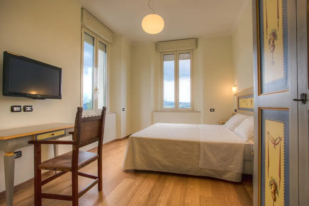 Hotel Il Duca Del Montefeltro Pennabilli 4*,  Italia